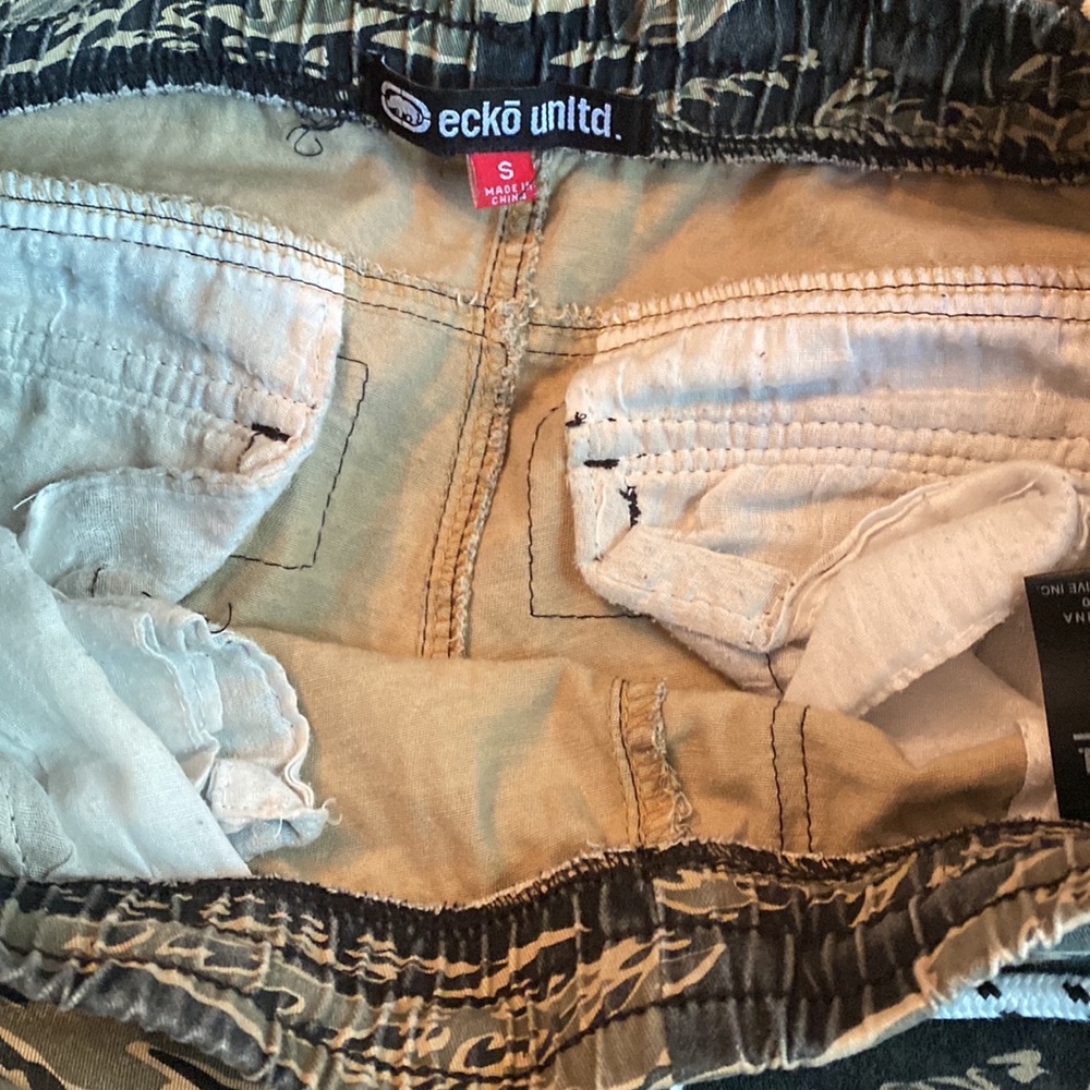 V! ECKŌ unltd camo pants size S pre-owned in good condition - Picture 8 of 13